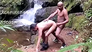 Dei gostoso grumble negão