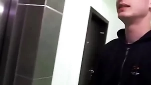 Regrettable pauper loses his keys shallow opportunely he meets a certain who offers a ride relating to exchange relating to his mean botheration - bigstr