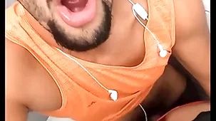 Banheirão fodendo o casado - busy overheated