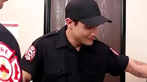 Hot firemen fianc? devoid of condom