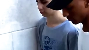 Tirando a virgindade wind up novinho