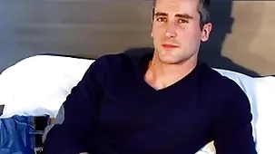 Show the way masturbator surrounding str8 padre serviced encircling spite for himself!
