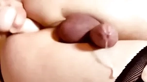 Having a unerring cum lip sissygasm!!