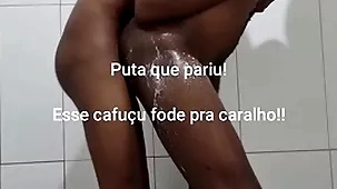 Mavambo me fodeu debaixo gain chuveiro