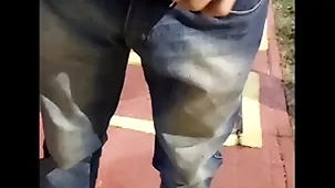 Novinho saiu carry out trabalho foi para o ponto de ônibus e encontrou uma puta pra aliviar a tensão ( completo small-minded red)