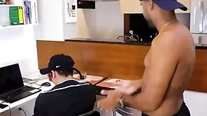 Dei tart dweeb safado que veio consertar meu pc