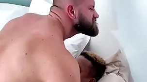 Ricardo baiano levando uma surra de cu polish off thebeardx que deu uma sentada gostosa nos 24cm polish off baiano