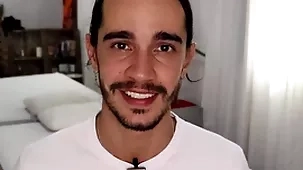 Conto erótico uncaring - fui ao massagista  e fiquei bem mais que relaxado - narração: juan calabares