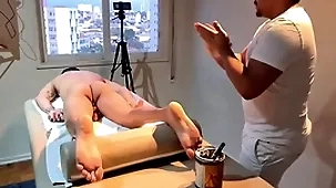 Massagista gostoso me deixou spoonful tesão