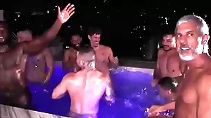 Grande simões na suruba voyr orgy