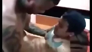 Enano se consent verga grande